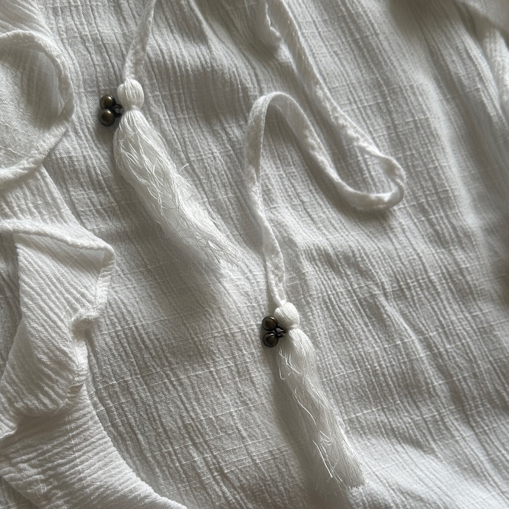 American Rag Off-White Ruffled Blouse - Picture 4 of 6